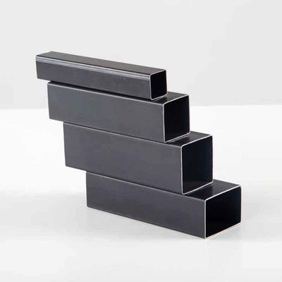 Tubes en carbone standard ASTM 4x4 en noir MS Tubes en acier carré 1,5 mm d'épaisseur pour matériaux de construction