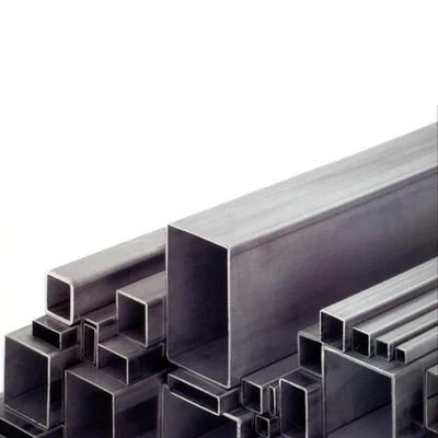 Tolérance de ± 1% Pipe carrée en acier inoxydable Suqare ASTM A270 A554 SS304 316L 316 310S 440 301 321 904L pour le traitement chimique