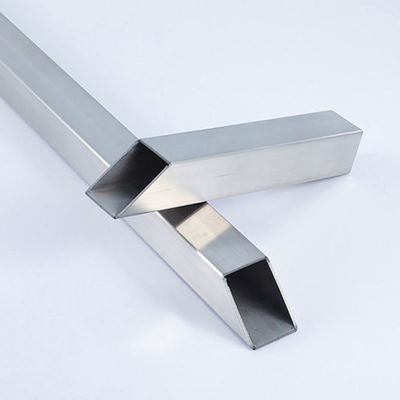 304 316L 40x40mm 100x100 38mm tubes carrés en acier inoxydable avec une tolérance de ± 1% et facturés en fonction du poids théorique