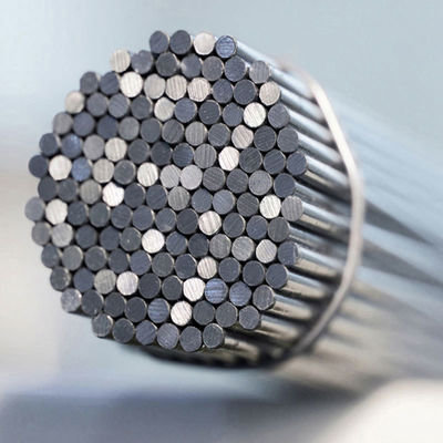 Barres d'acier inoxydable de très haute pureté tirées à froid de la série 300 par tonne de qualité 420J1 laminées à chaud forgé
