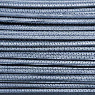 Tolérance ± 1% HRB400 / HRB500 Barre en acier pour la construction Béton renforcé Barres rondes résistantes à la corrosion