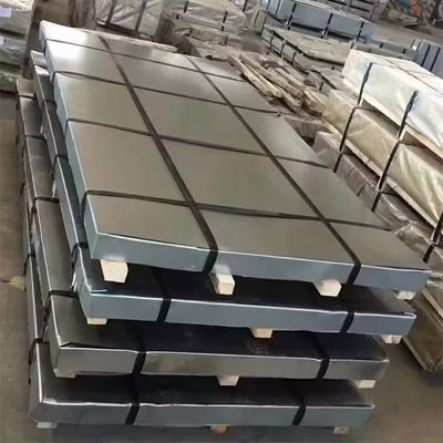 1000-2200mm Largeur Plaque en acier au carbone noir pour résistance à l'usure à basse température et laminée à froid Lamina de base à carreaux