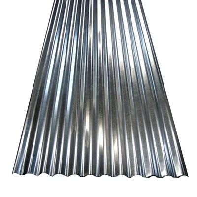 Les clients des échantillons de couleur de l'acier au carbone en tôle ondulée pour le bâtiment de structure dans la construction de la structure