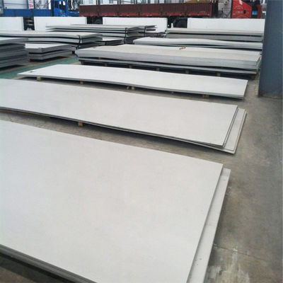 Fabriquer des pièces métalliques à haute ténacité en acier au carbone léger laminé à chaud Tolérance de plaque ± 1% Traitement Service de perforation