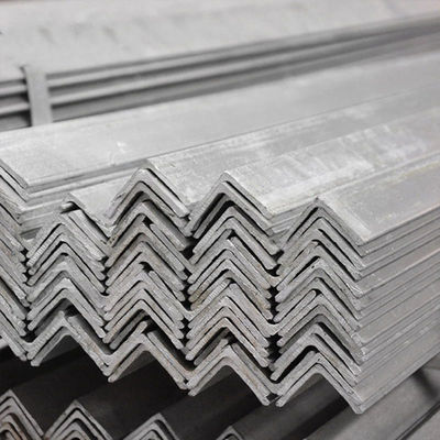 Tolérance ± 1% revêtement de surface dure profilé L perforé galvanisé acier angles égaux ou inégaux Bar Angle Fer pour 6m-12m longueur