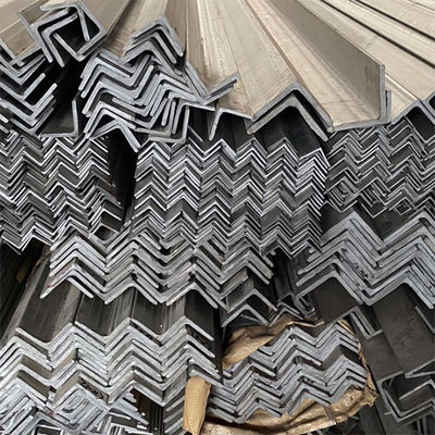 Tolérance ± 1% revêtement de surface dure profilé L perforé galvanisé acier angles égaux ou inégaux Bar Angle Fer pour 6m-12m longueur