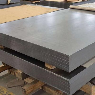 Largeur personnalisée Grade d'acier Q235B laminé à chaud métal de fer noir A36 DC01 Q235 bobine en acier au carbone