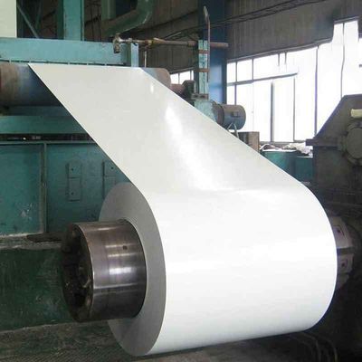 Production personnalisée de bobines d'acier pré-enduites pour revêtement de couleur PE SMP HDP PVDF épaisseur 0,21-0,50 mm