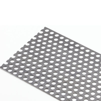 Épaisseur du client Plaque perforée en acier inoxydable 201 316L 904L 310S SS 304 Solution de décoration de plafond