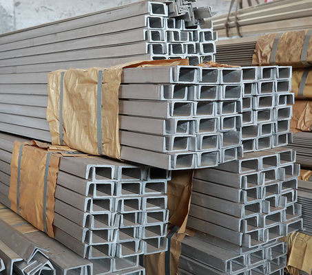 Fabricants de tôles en acier inoxydable perforé perforé à haute résistance pour les constructions de bâtiments Longueur 1-12m