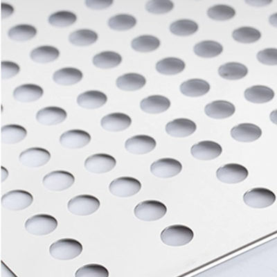 304L 316L 410 Plaque métallique perforée perforée en acier inoxydable pour la décoration ASTM Standard Finition de surface n ° 3 Zhongyu