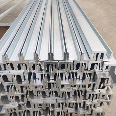 GB Standard de haute durabilité C acier au carbone 1020 C12x20.7 U acier carré C canaux barres Taille pour la construction