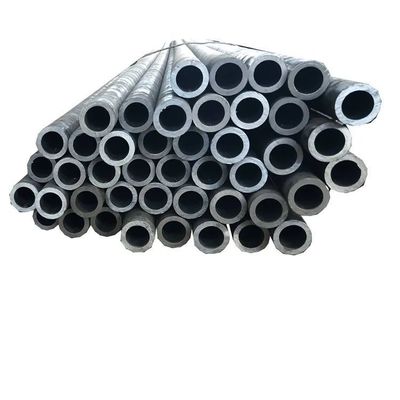 Pipe en acier au carbone sans soudure 3pe 73mm Pipe en acier peinte noire pour la surface de flexion Peinte noire brillante galvanisée
