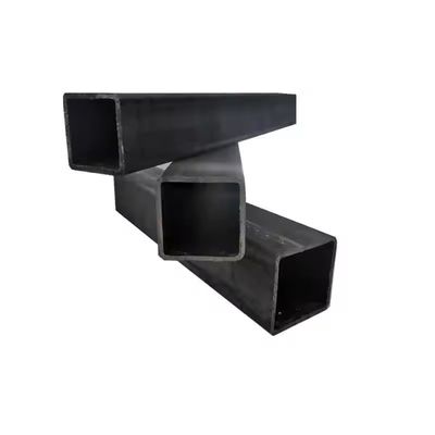Tubes carrées laminées à chaud AISI 1020 de qualité automobile S355JR avec une surface peinte en fer noir de carbone 20x20 mm en acier inoxydable