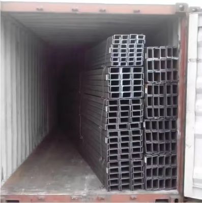 U-canal laminé à chaud de poids léger C-canal en acier avec longueur selon les exigences du client