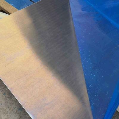 Plaque de finition texturée 304 SS avec épaisseur demandée par le client et norme ASTM AISI GB JIS DIN BS