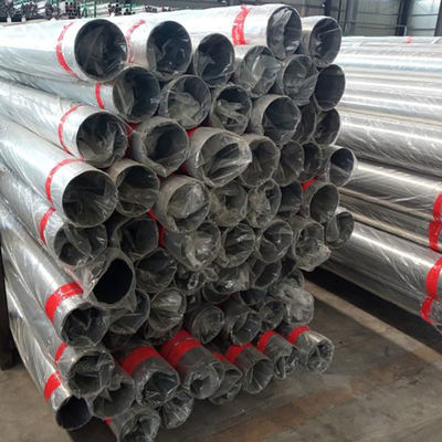 2B Finition de surface Tubes en acier rondes sans soudure 22.8 de S304 Tubes coupées pour les applications industrielles