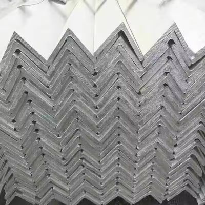 Étroit à l'extérieur, égal à l'angle, en acier au carbone noir 100x50 L, en acier à angle ST235JR pour les supports