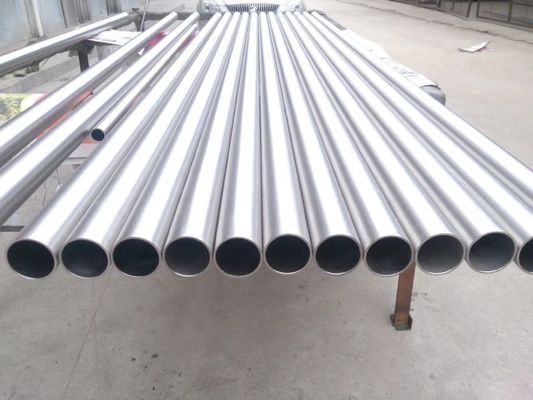 Matériau durable Forme ronde industrielle Gr5 Tubes hydrauliques sans soudure pour équipement de traitement thermique des gaz