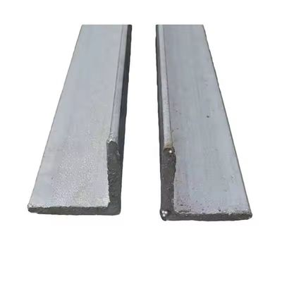 Barre d'angle en acier doux en forme de L non allié ASTM a36 a53 Q235 Q345 acier galvanisé en fer pour systèmes de support de bâtiment