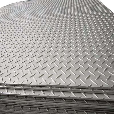 Plaques en acier structural à base de carbone laminées à chaud d'une épaisseur de 20 mm Plaque en acier de fer A36 à surface lisse et à tolérance ± 1%