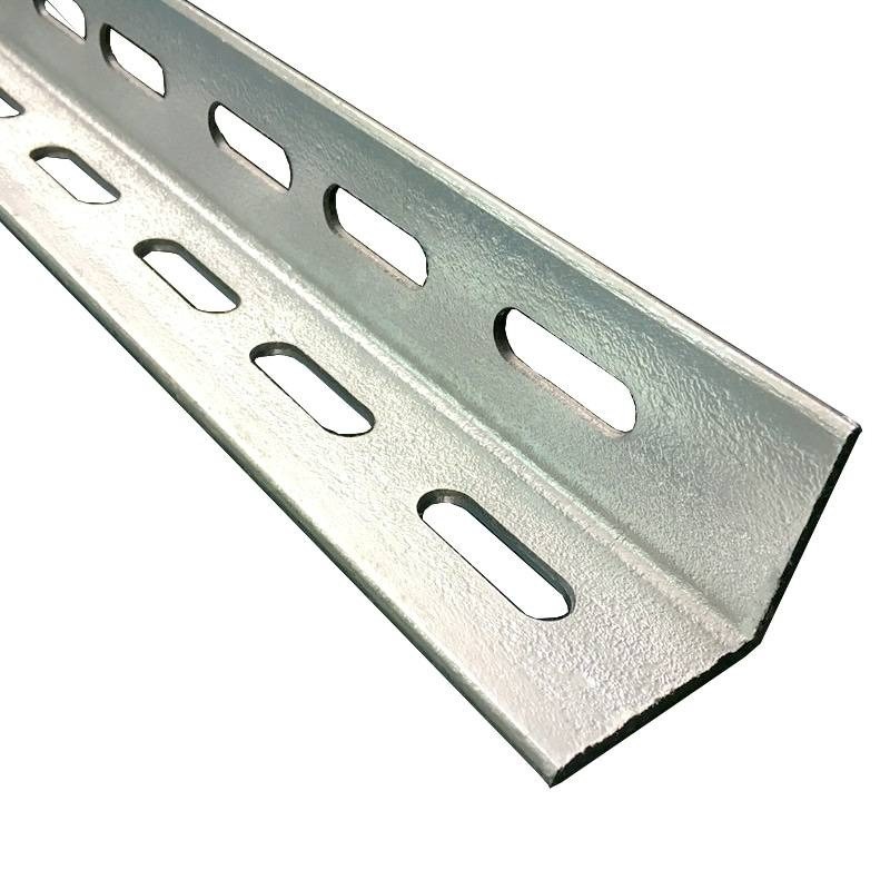 Barre d'acier en fer galvanisée à chaud non alliée à angle L avec trou pour la construction AiSi ASTM bs DIN GB JIS EN Standardisé