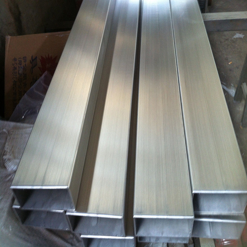 Tubes carrées en acier inoxydable sans soudure TP304L 316 avec une bonne et haute résistance à la corrosion
